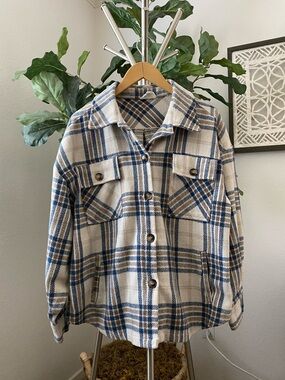 Heyson | Plaid Button-Front Shacket in Cream and Blue